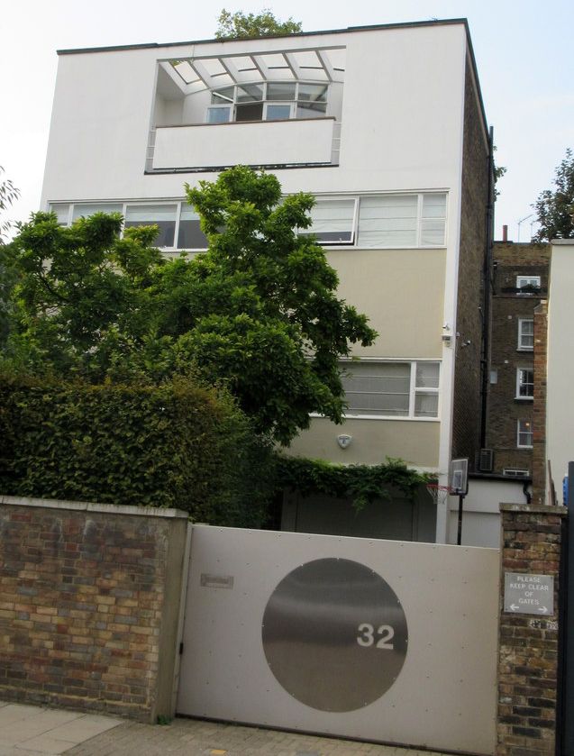 Denys Lasdun's studio house at 32 Newton Road, Paddington, owed much to Le Corbusier.