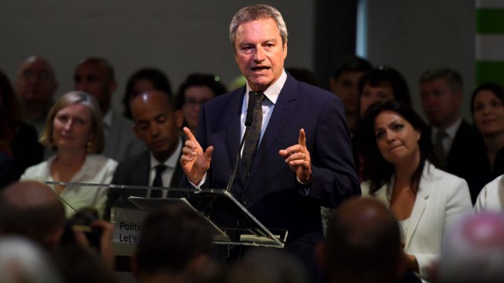Gavin Esler vs the idiots