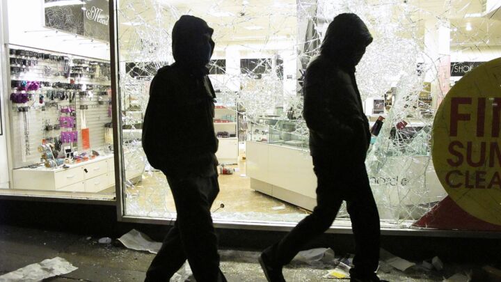 Apologists for shoplifting