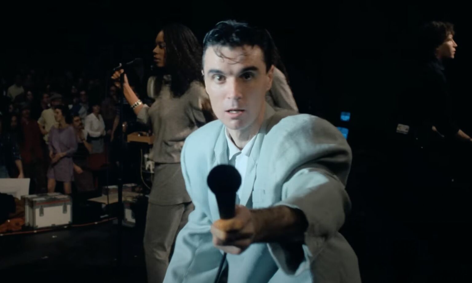 David Byrne in "Stop Making Sense" (1984).