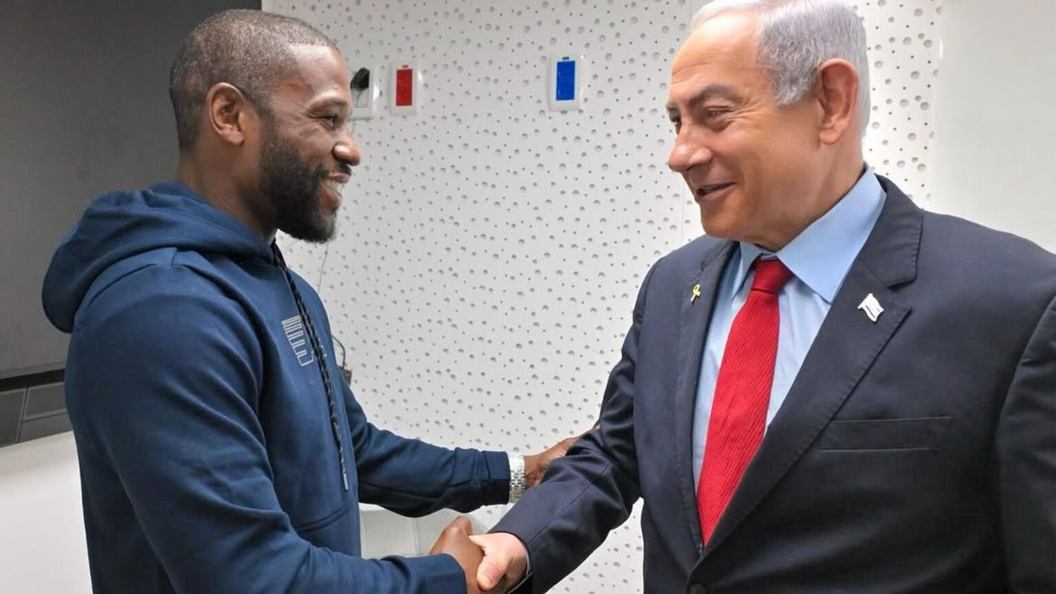 Why did anti-Israel activists attack Floyd Mayweather?