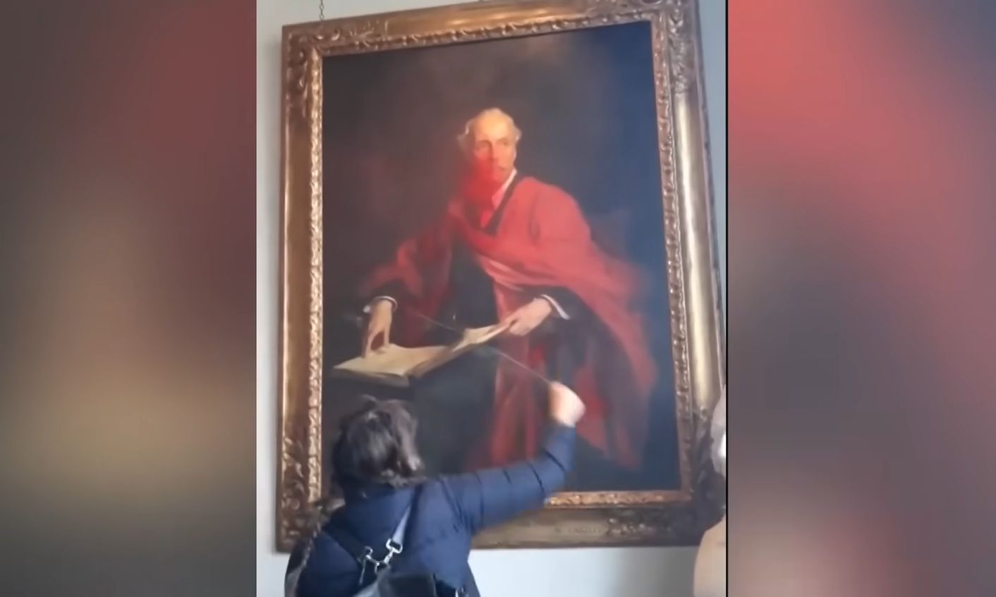 British police are letting pro-Palestine vandals run riot