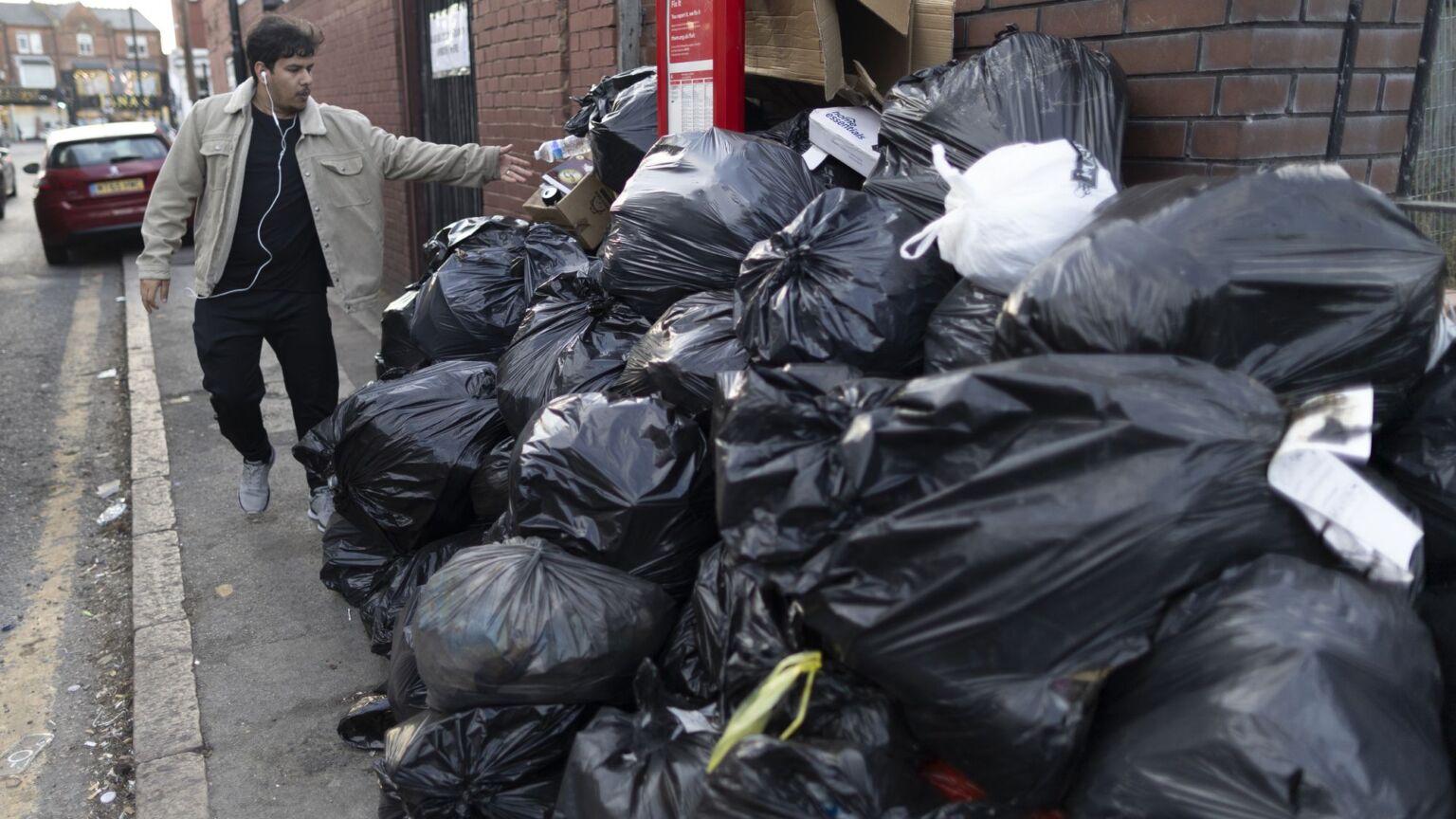 The Birmingham bin strike is a symptom of British decline