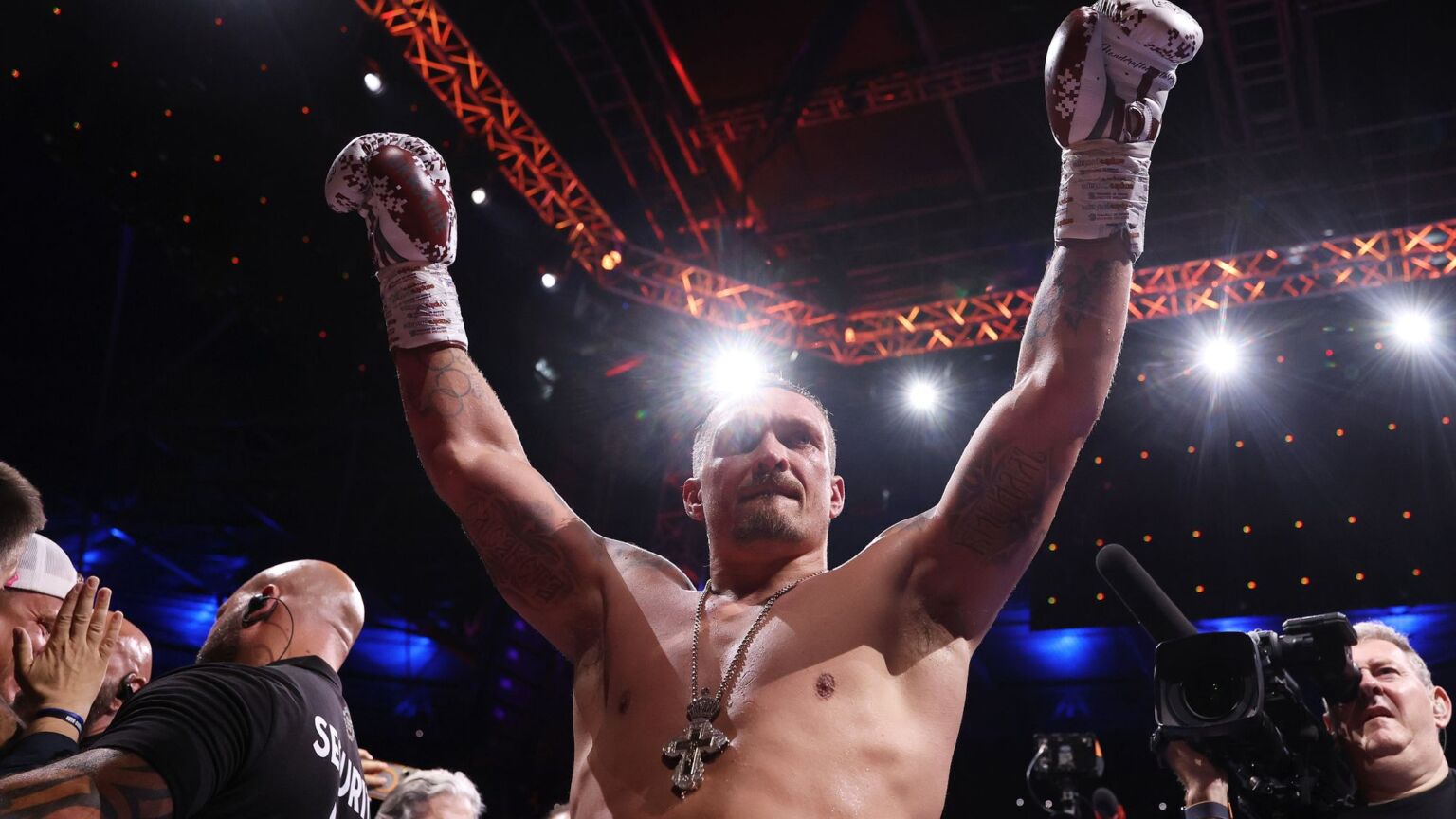 Oleksandr Usyk is the sporting hero we all need
