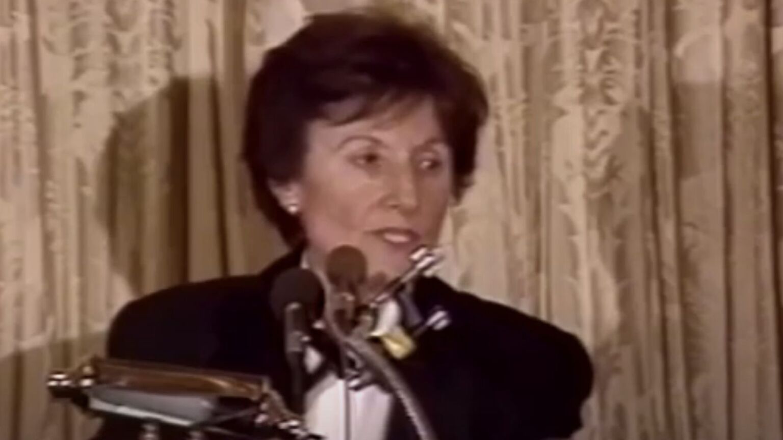 Gertrude Himmelfarb: a prophet of the culture war