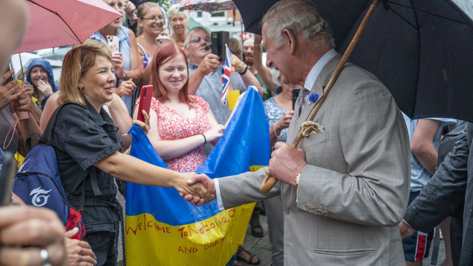 Why is the UK turning its back on Ukrainian refugees?