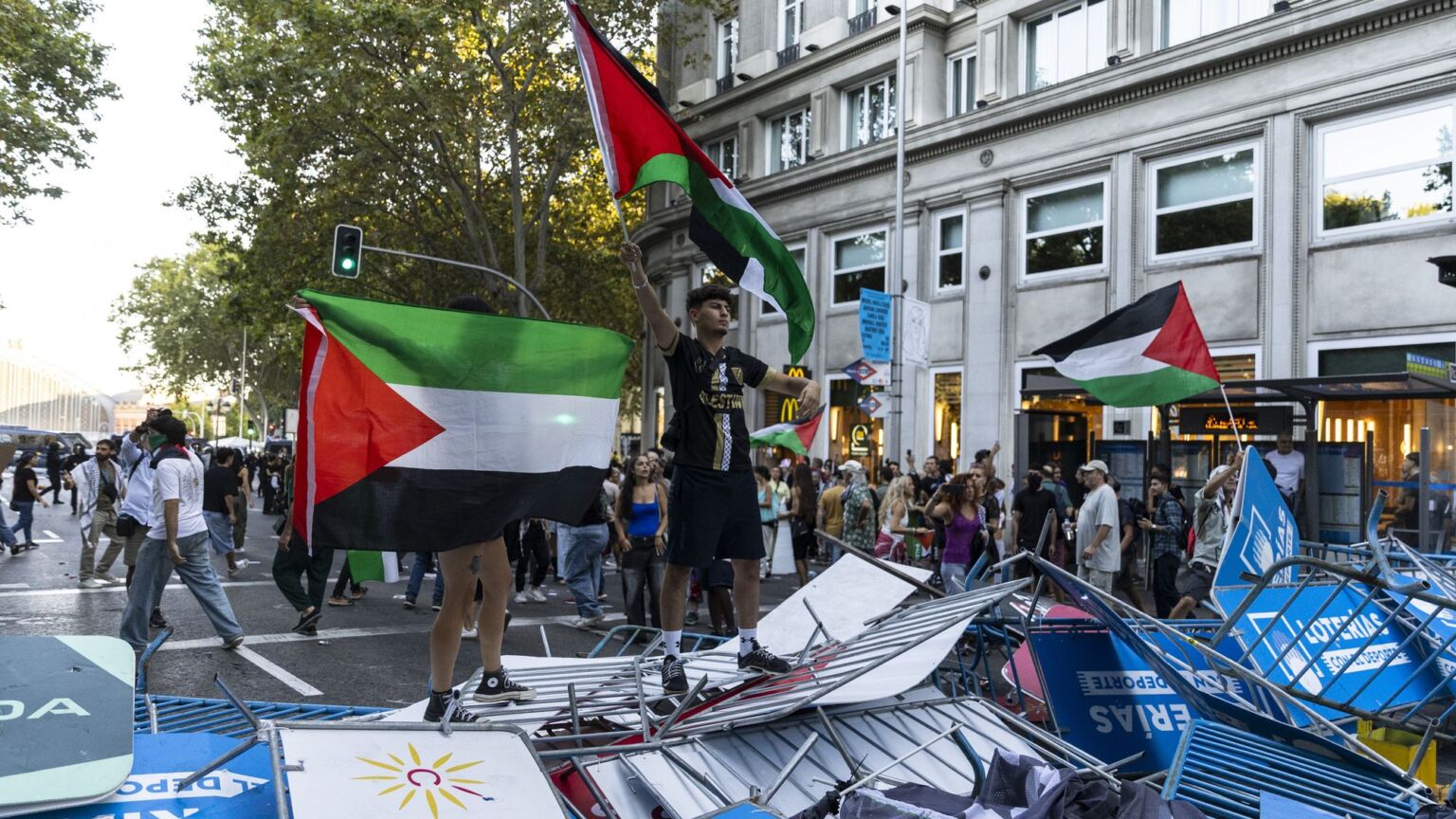Spain has succumbed to Palestine mania