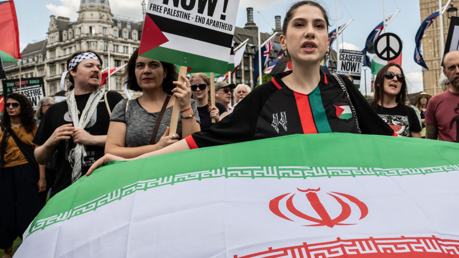 This ayatollah fanclub heaps shame on London