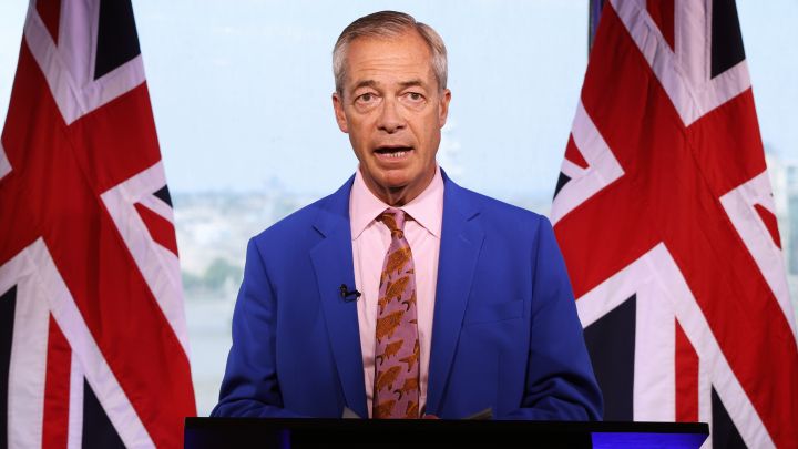 Nigel Farage lays down the gauntlet